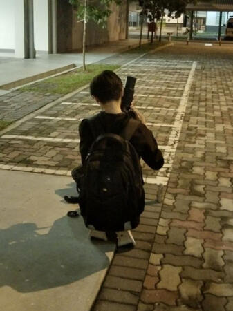 gigih benor ambik gmbr bulan